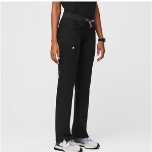 Figs Kade Cargo Scrub Pant, Small Petite, Black